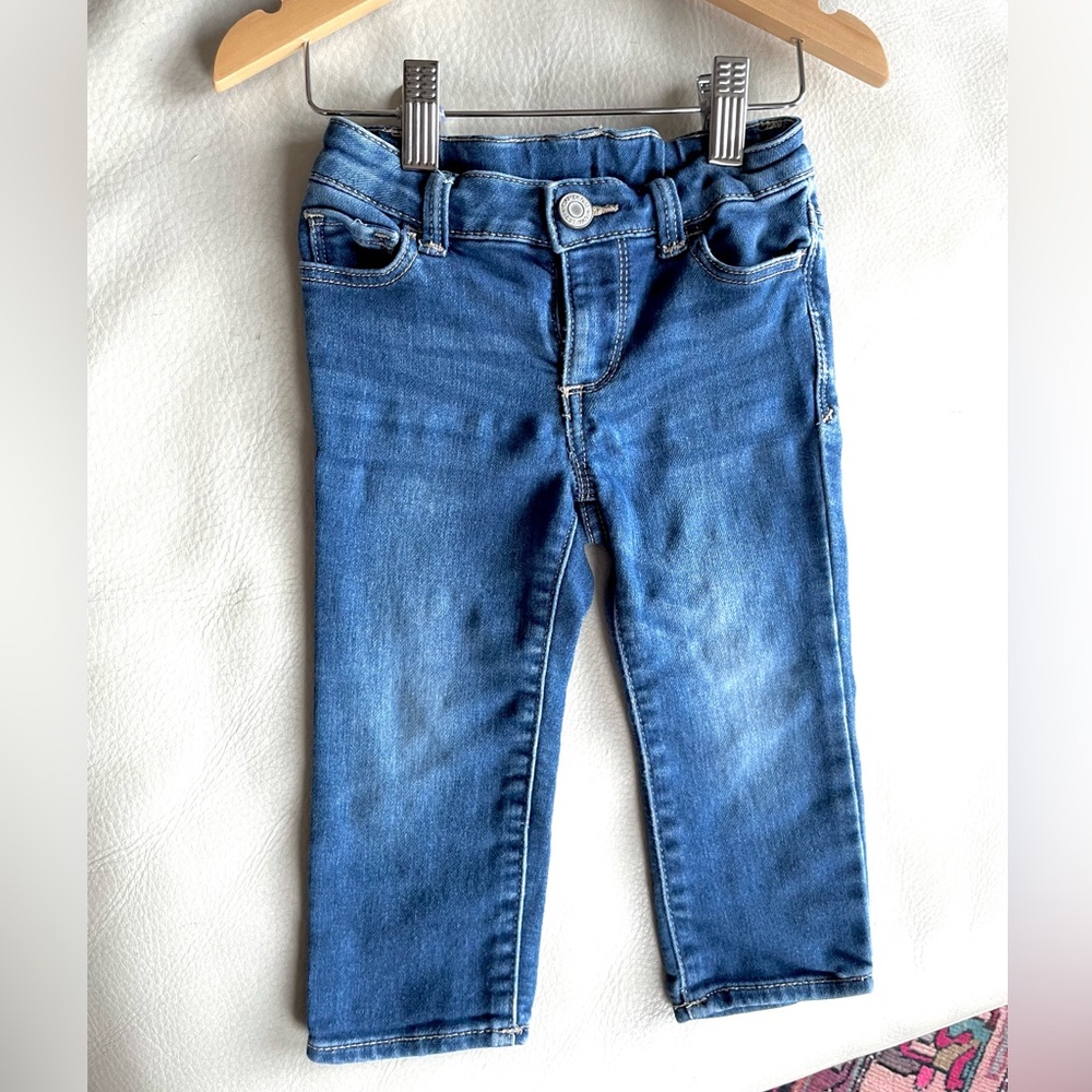 $6 💥Gap Skinny Fit Jeans, Toddler Unisex, Medium Blue Denim, Whiskers & Fades